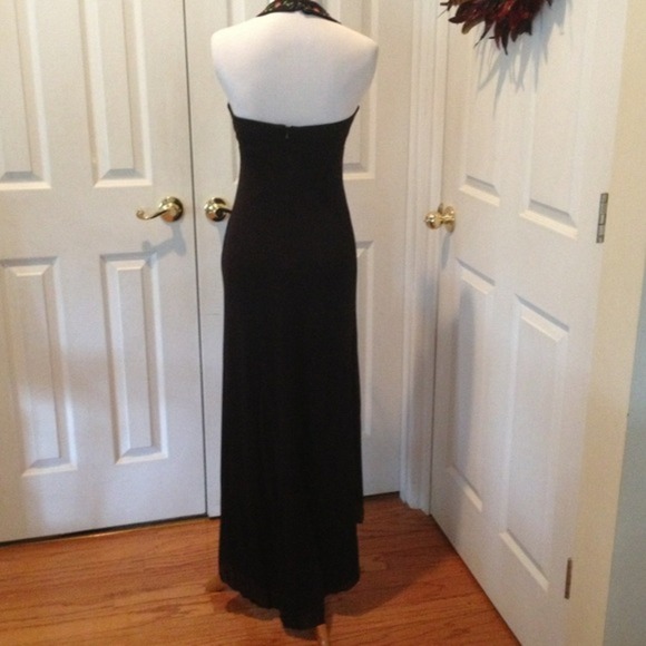 Embroidered flowers on black maxi high low dress - Picture 4 of 4